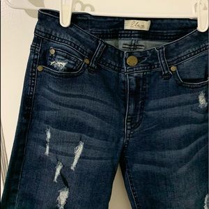Elan ripped jeans